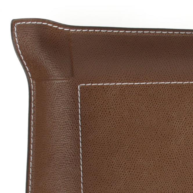 Giobagnara Vide Poche Jack quadratisch aus Glattleder braun - Detailansicht Leder und weiße Naht Lederablage Jack quadratisch S, braun