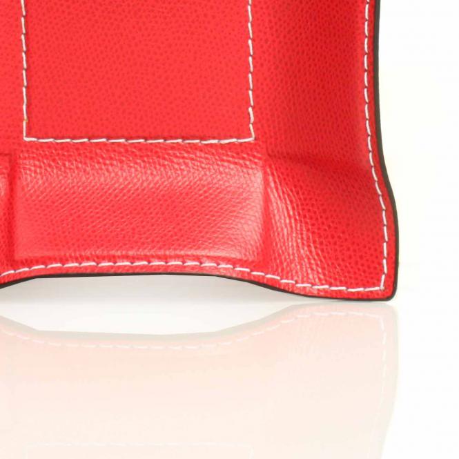 Giobagnara Taschenleerer Jack quadratisch S aus Leder rot - Detailansicht Leder und weiße Naht Lederablage Jack quadratisch S, rot