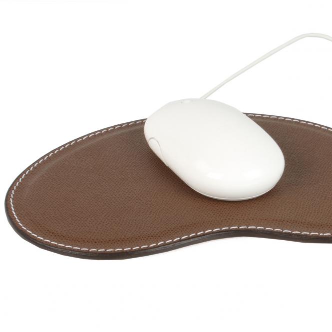 Giobagnara Mauspad aus Leder braun - Detailansicht Leder und Naht auf dem Mousepad liegt eine Mouse Mouse Pad, braun