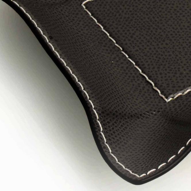 Giobagnara Taschenleerer Jack quadratisch S aus Leder schwarz - Detailansicht Leder und weiße Naht Lederablage Jack quadratisch S, schwarz
